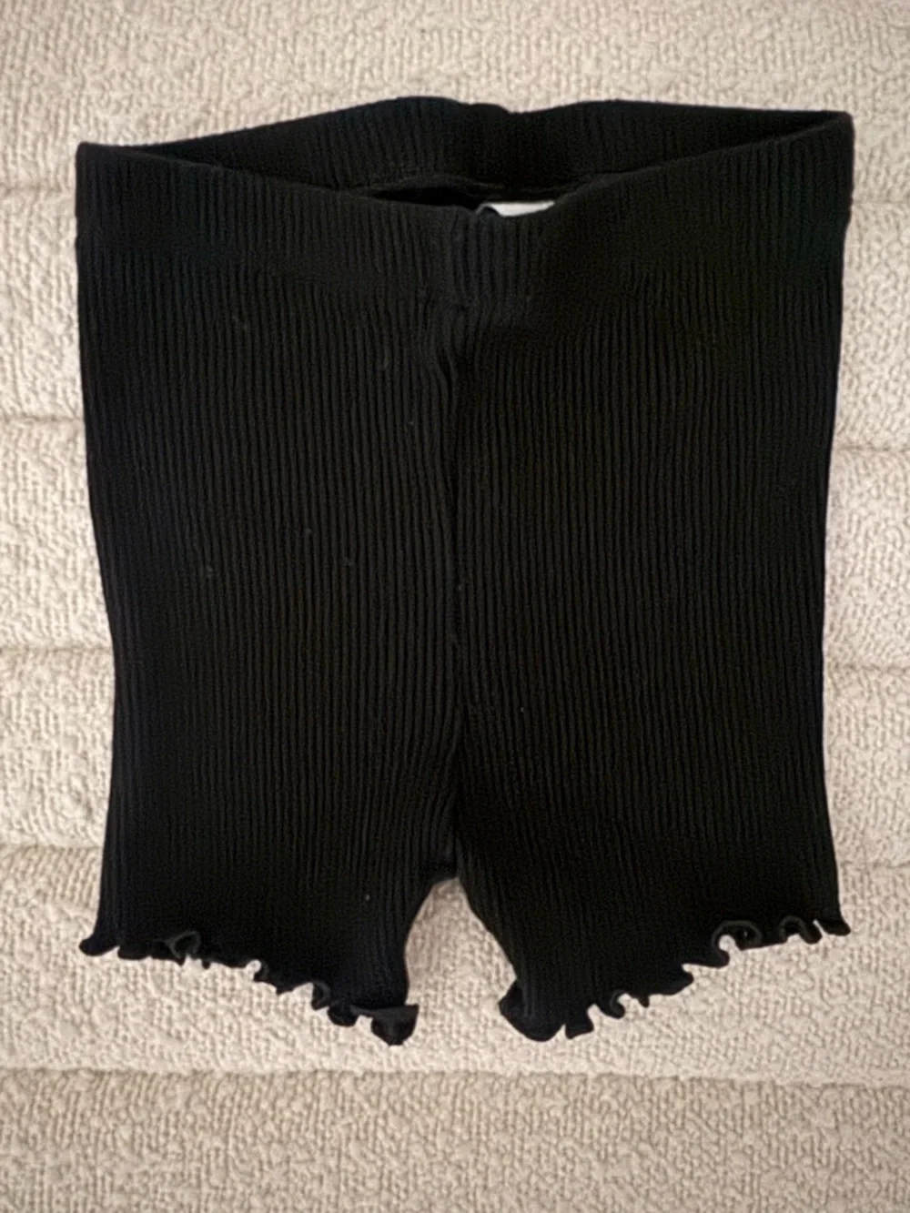 Old Navy Bike Shorts - Ribbed Lettuce Edge (tried on)